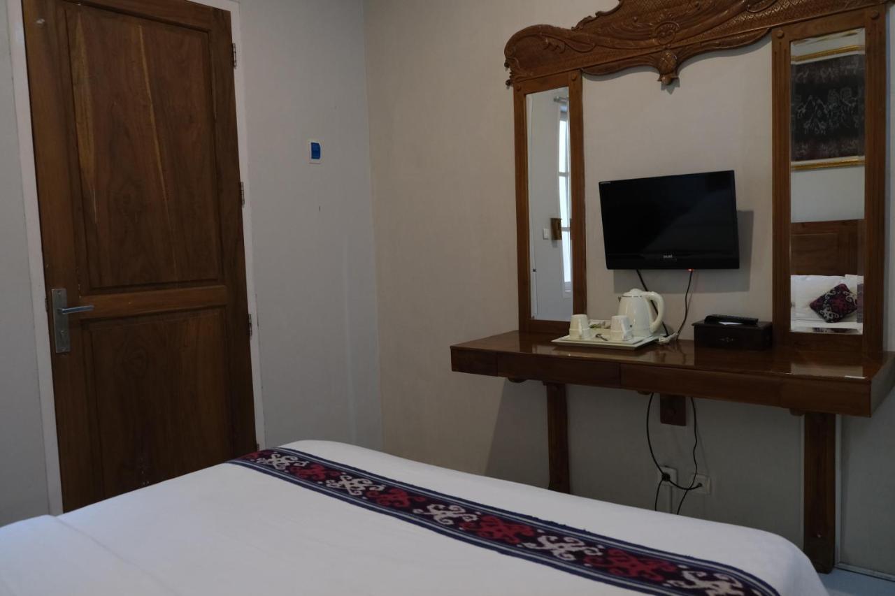 Nusantara Hotel Syariah Jepara Exterior foto